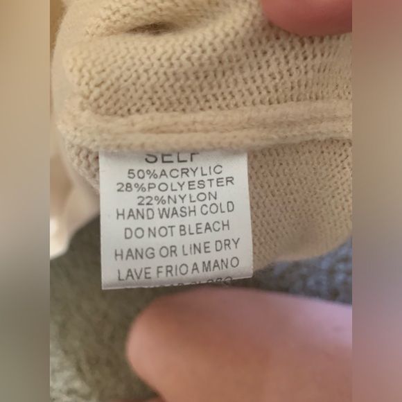 Women’s size small, cream colored easel pull over sweater. Like new. - Picture 4 of 5